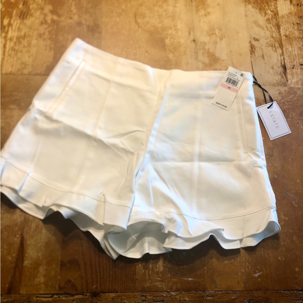 1. State Ruffle Hem White Women's Dress Shorts NWT Size 10
